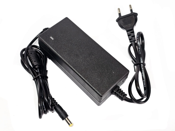 ΦΟΡΤΙΣΤΗΣ POWERTECH τροφοδοτικό pack HT3000, 12V 3A