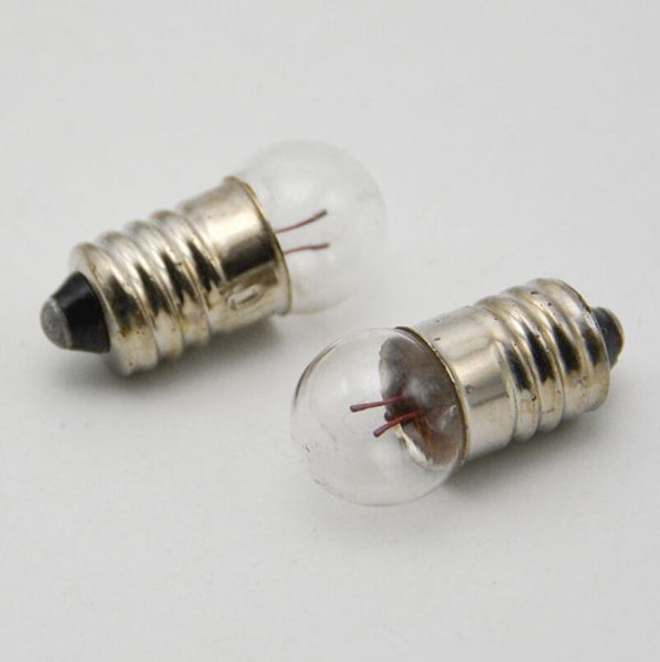 ΛΑΜΠΑΚΙ ΦΑΚΟΥ 4.8V